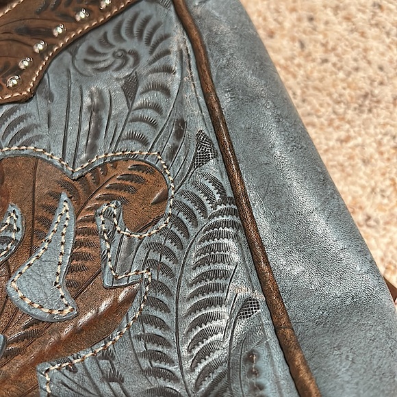 American West Gorgeous Light Blue/Brown Floral Leather Shoulder Bag Purse 🌸🌸 - Picture 14 of 14